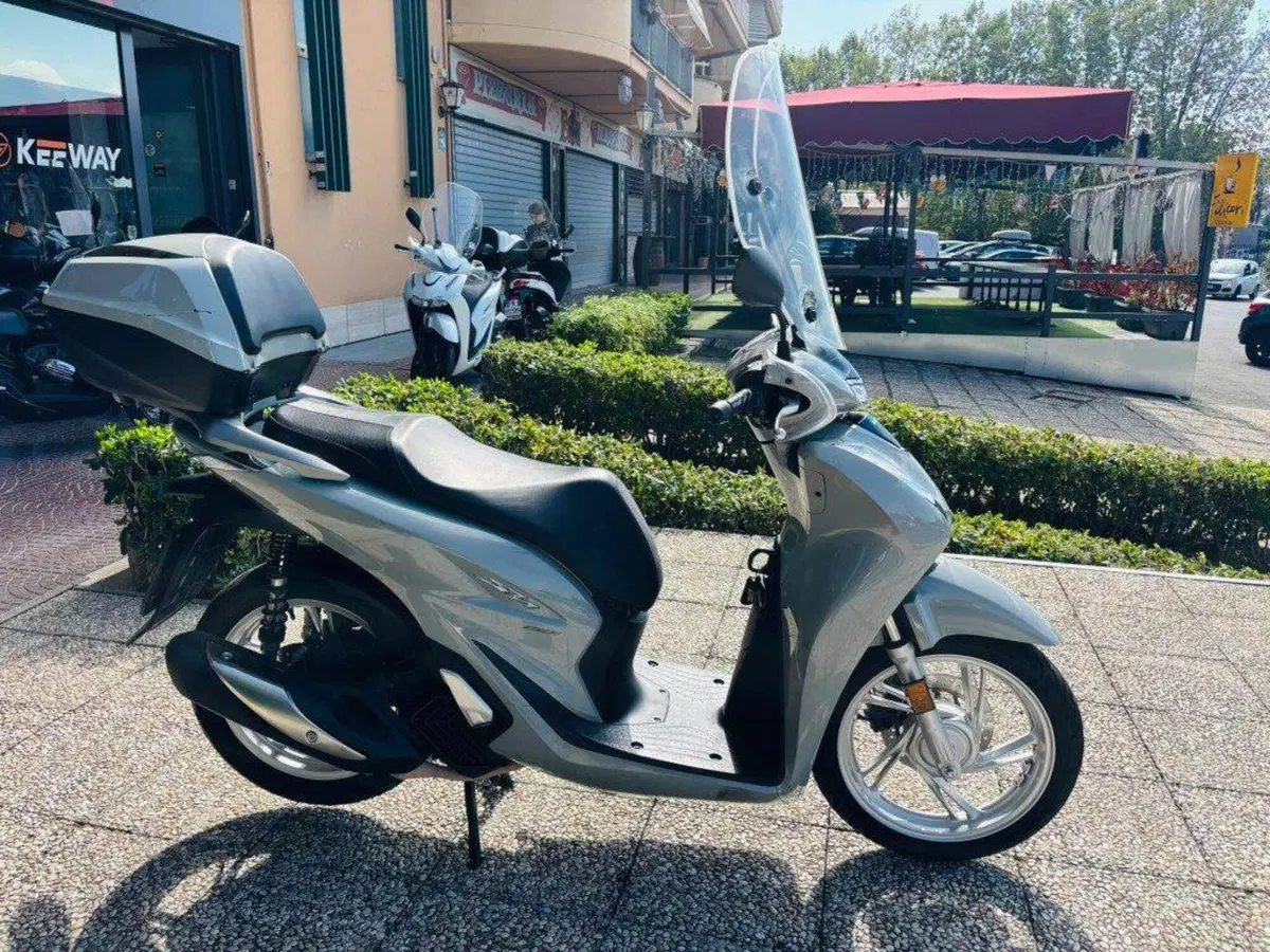 Honda SH 150i (2020 - 23) (2)