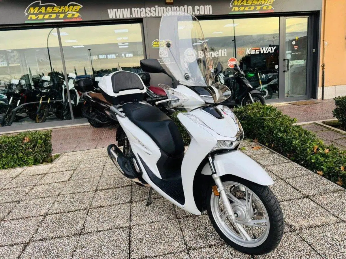 Honda SH 150i (2020 - 23) (4)