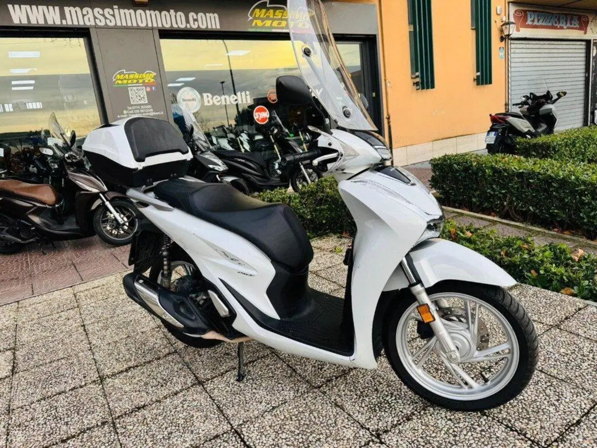 Honda SH 150i (2020 - 23) (11)
