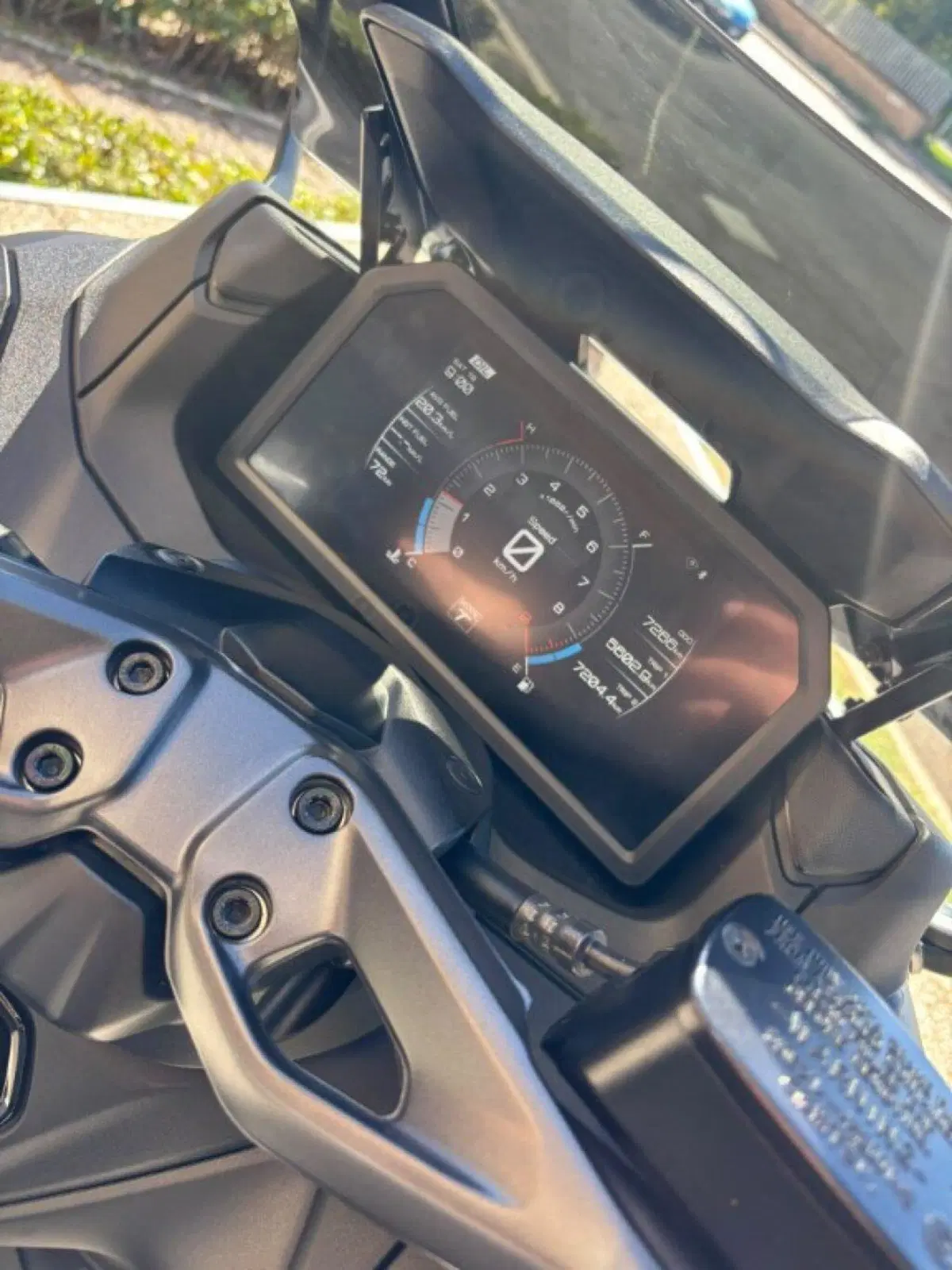 Yamaha T-Max 560 (2025 - 26) (2)
