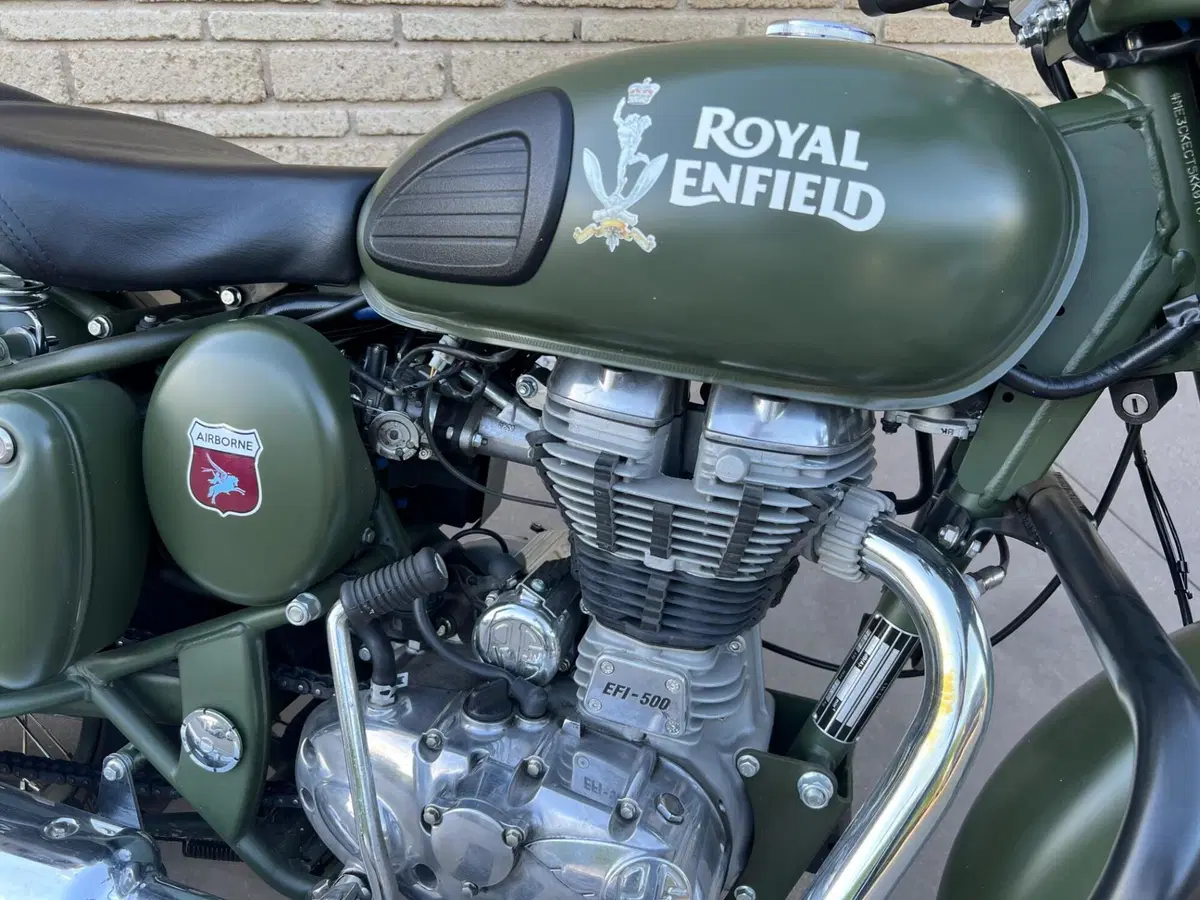 Royal Enfield Classic 500 EFI Battle Green (2017 - 20) (9)