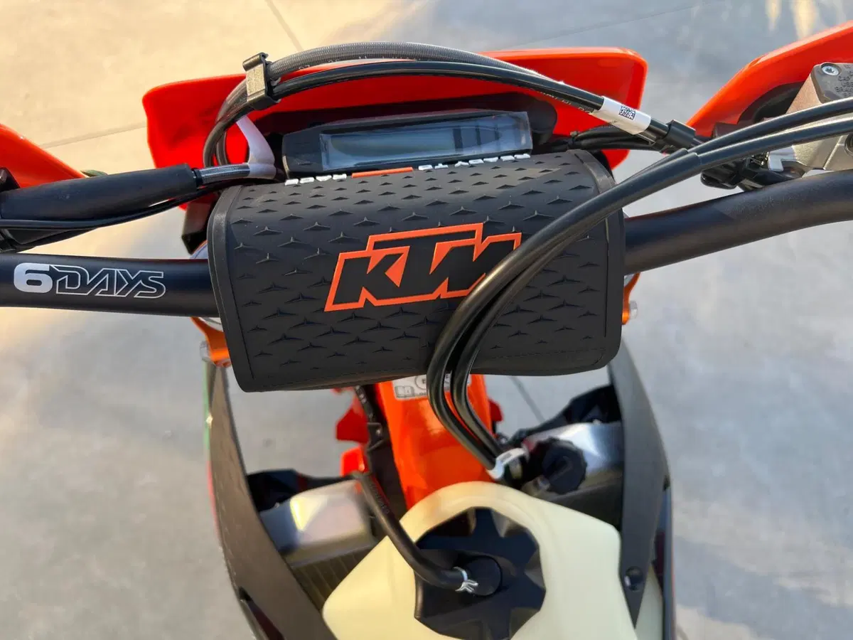 KTM 450 EXC-F 6Days (2027) (4)