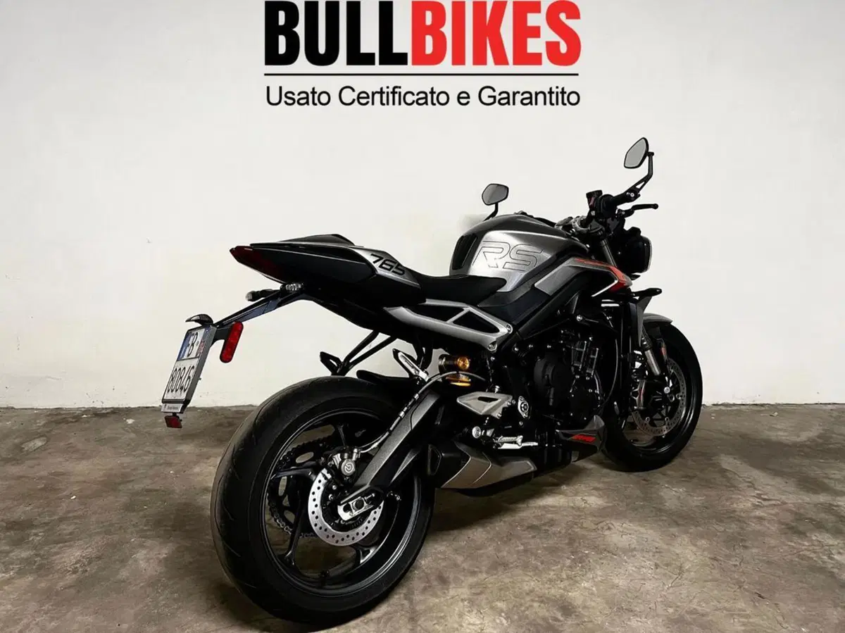 Triumph Street Triple 765 RS (2023 - 26) (2)