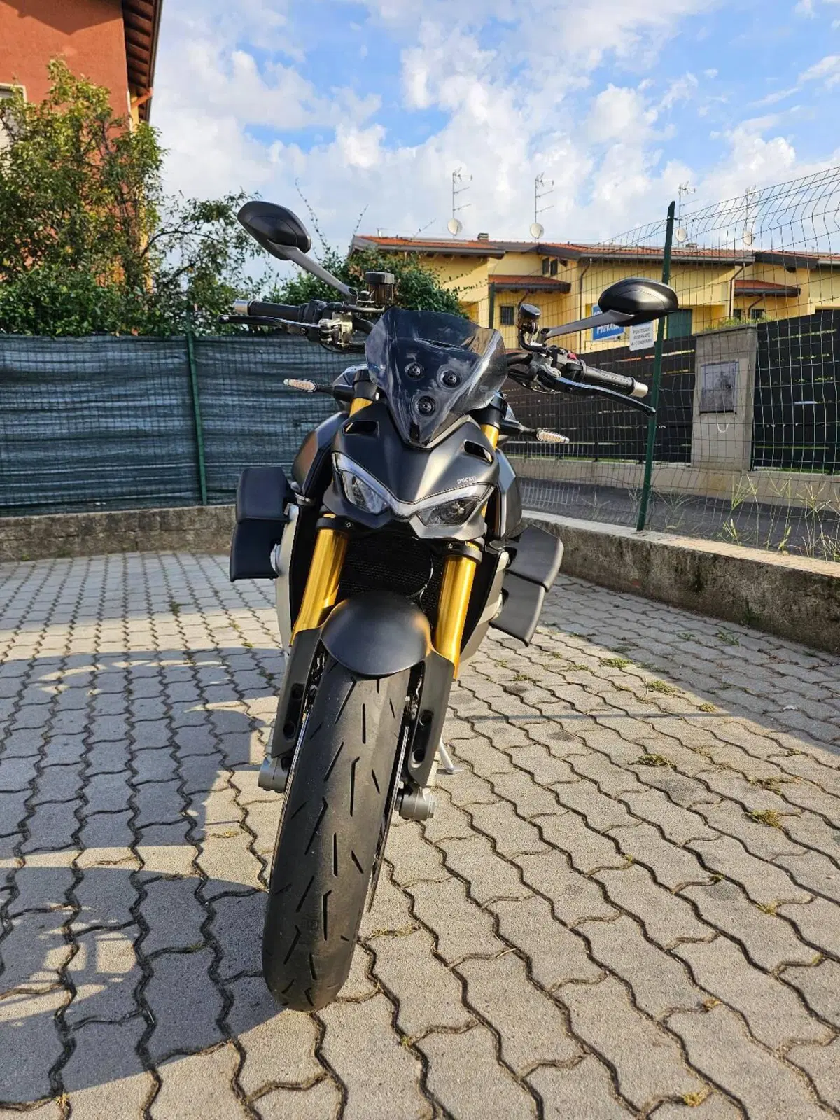 Ducati Streetfighter V4 1100 S (2021 - 22) (4)
