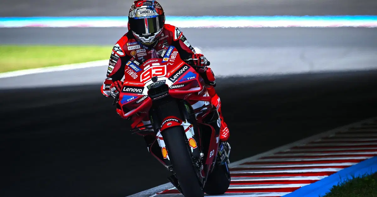 MotoGP, Marc Marquez vince la Sprint, partenza perfetta, penalizzati Martin e Bastianini: secondo Moreira! Bez sbaglia gomma! [CLASSIFICA]