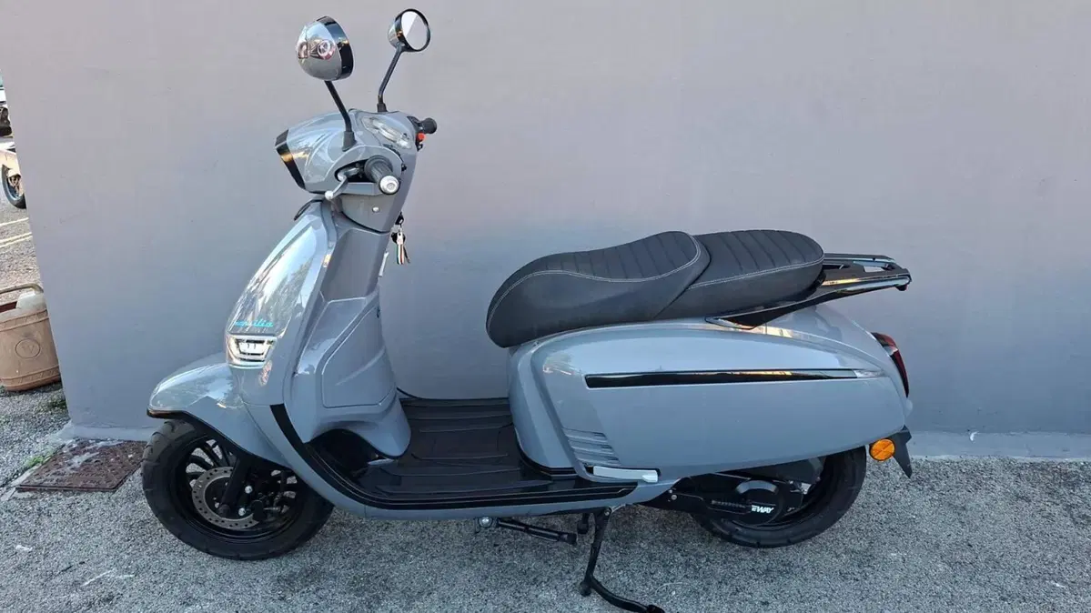 Keeway Motor Versilia 50 (2024 - 26) (3)