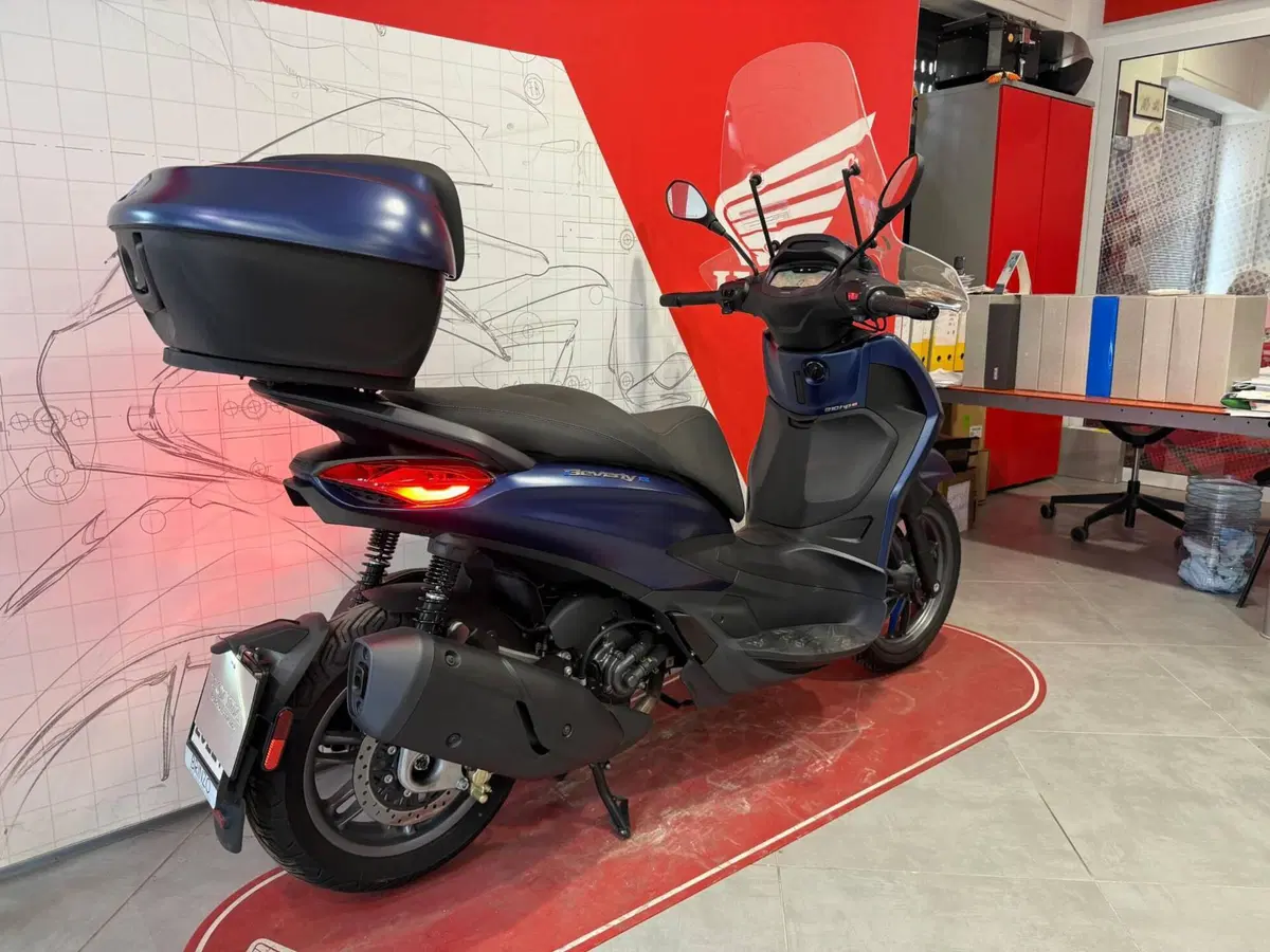 Piaggio Beverly 310 S (2025 - 26) (7)