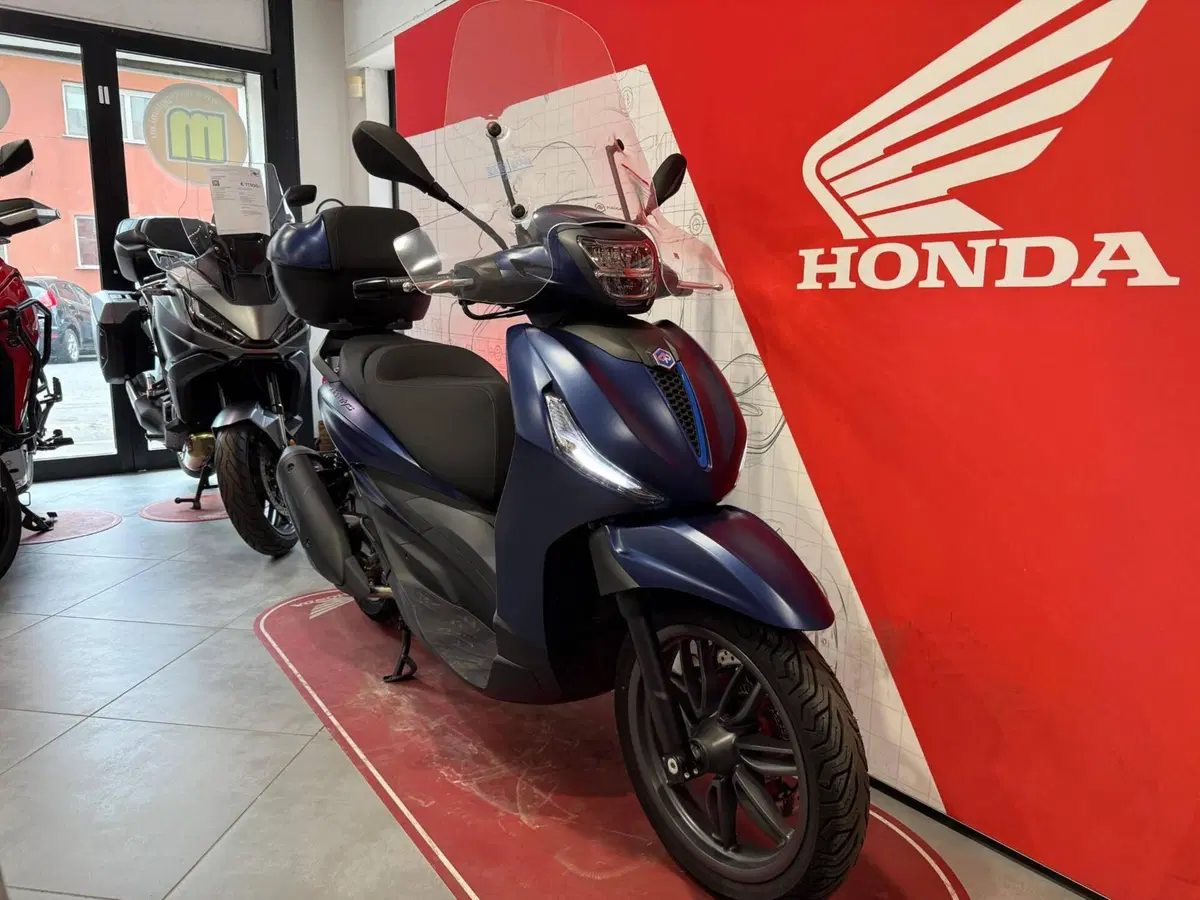 Piaggio Beverly 310 S (2025 - 26) (4)