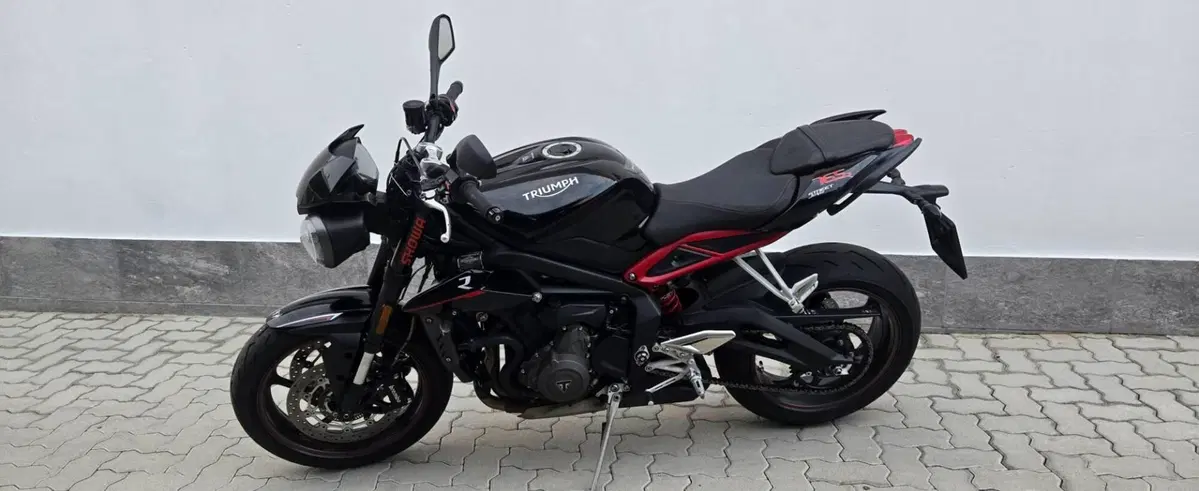 Triumph Street Triple R (2017 - 20) (3)