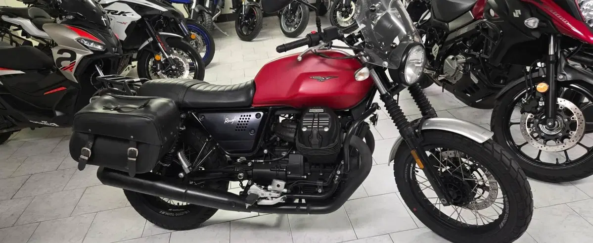 Moto Guzzi V7 III Rough (2018 - 20)