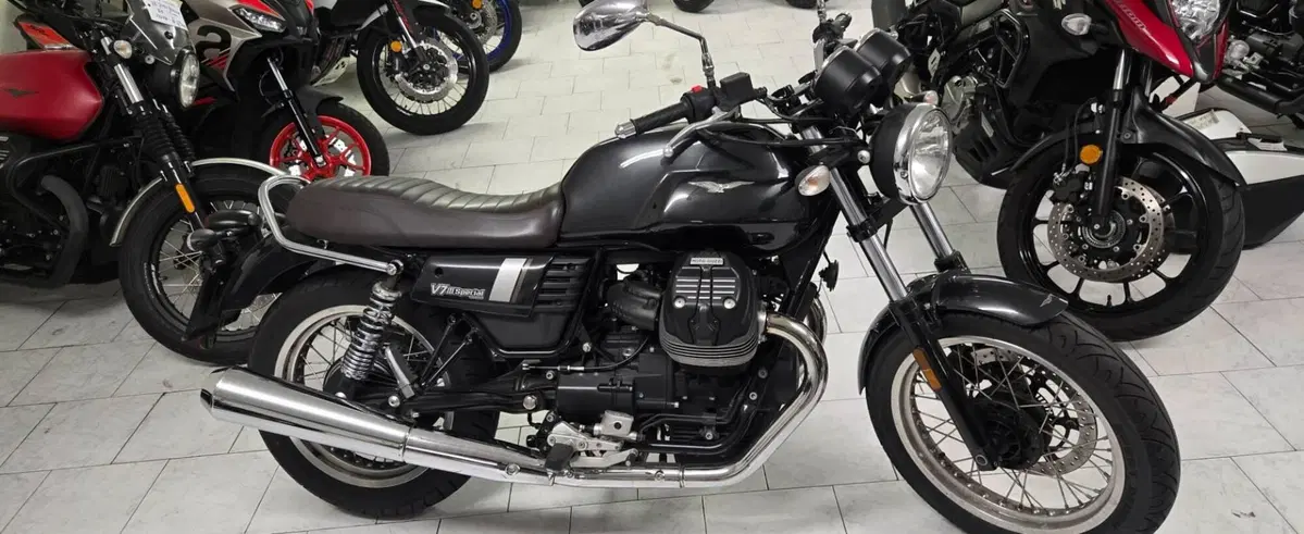 Moto Guzzi V7 III Special (2017 - 20)