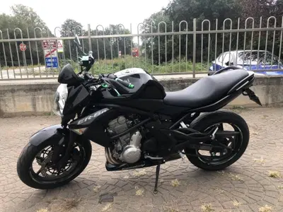 Kawasaki ER-6N (2005 - 08) usata