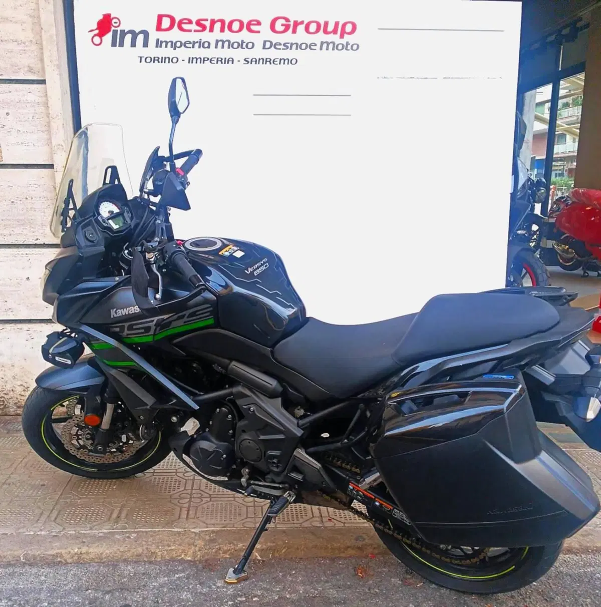 Kawasaki Versys 650 Tourer Plus (2017 - 20) (2)