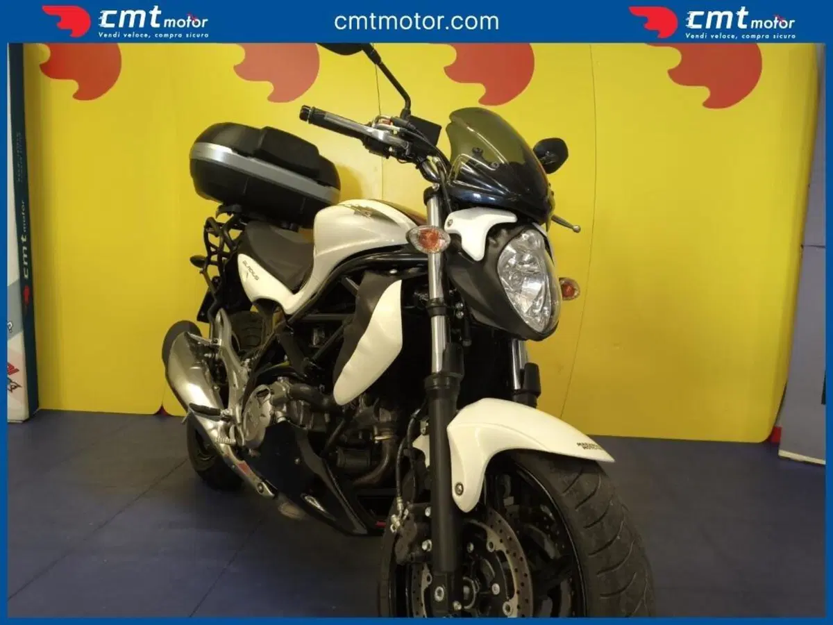 Suzuki Gladius 650 SFV (2009 - 15) (4)