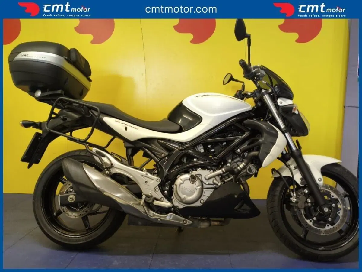 Suzuki Gladius 650 SFV (2009 - 15) (5)