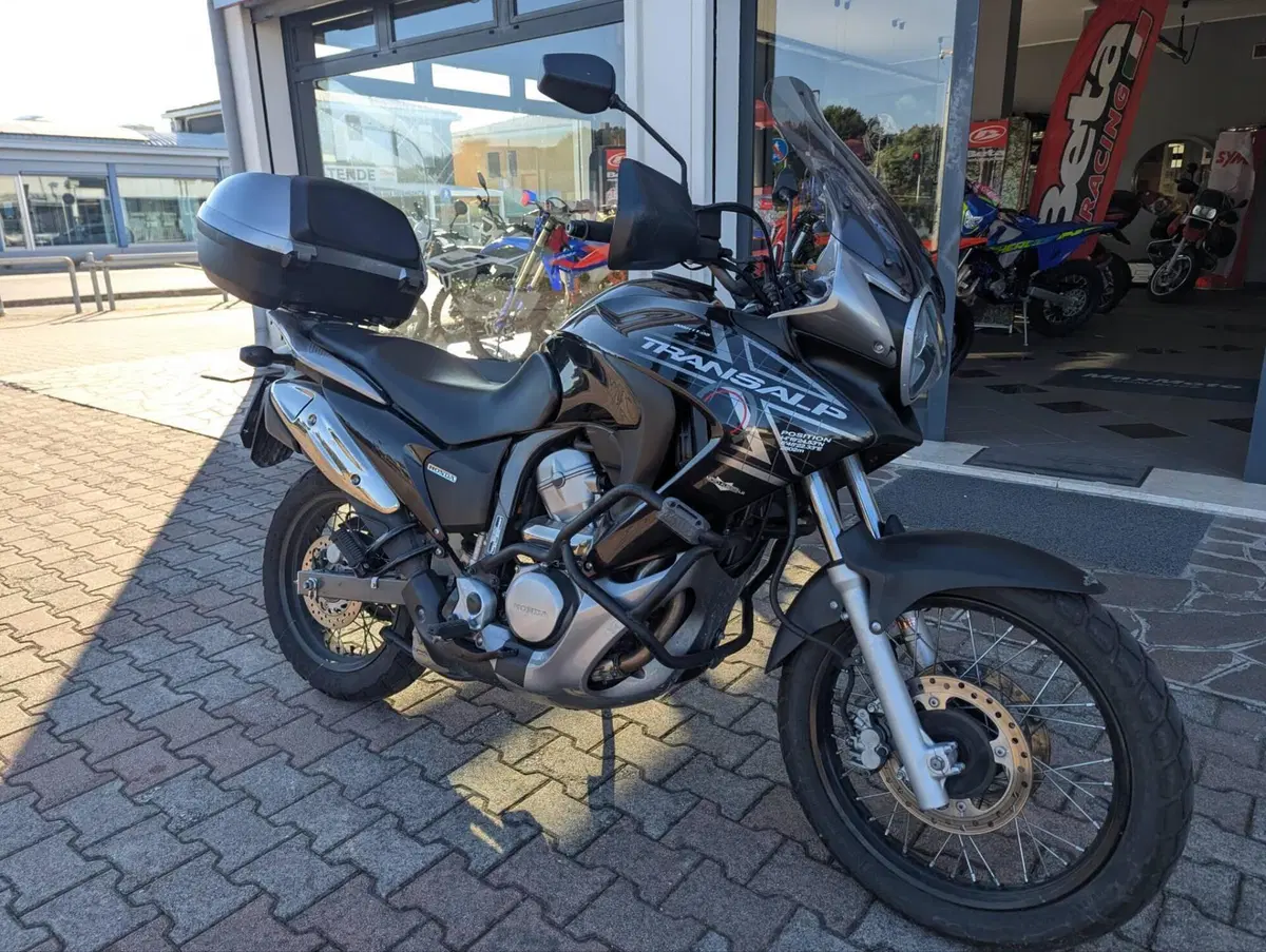 Honda Transalp XL 700 V (2007 - 13) (2)