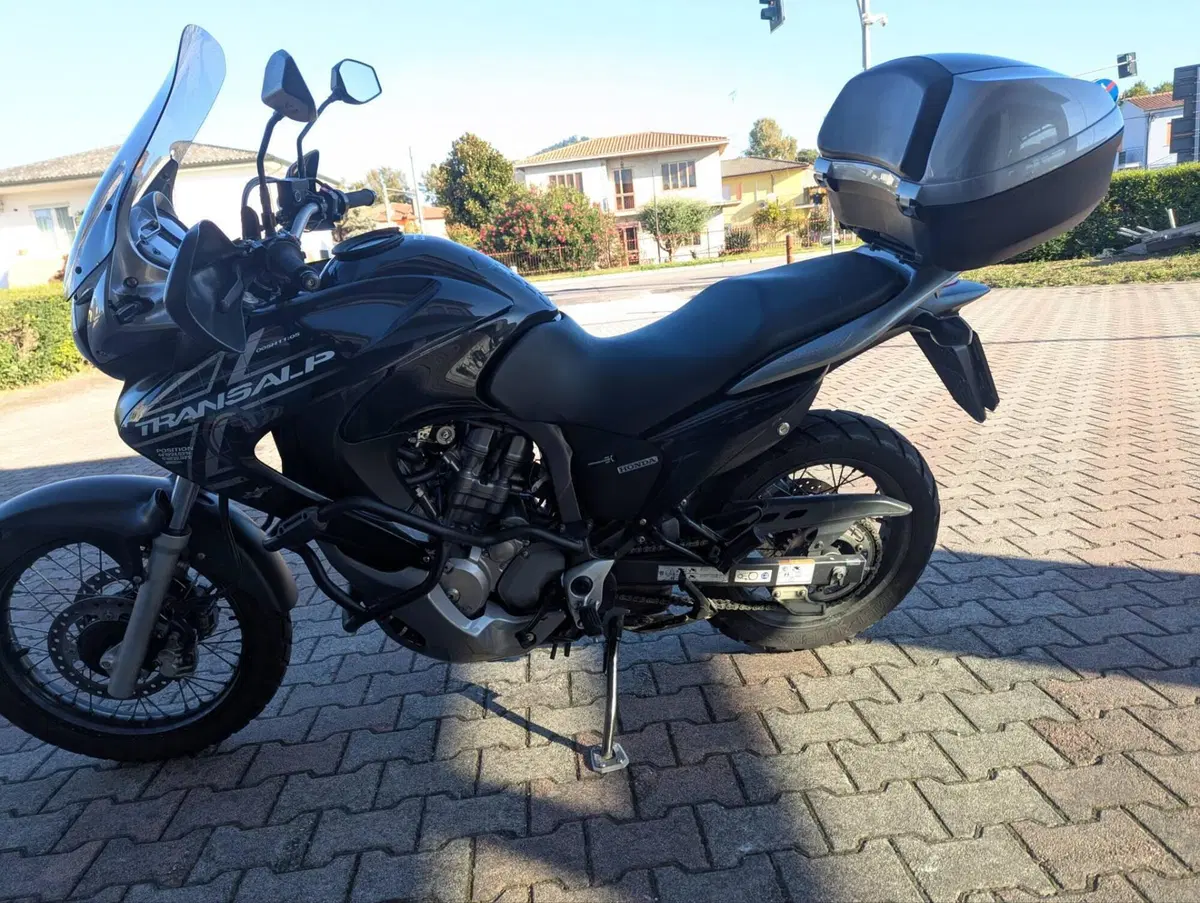 Honda Transalp XL 700 V (2007 - 13) (7)