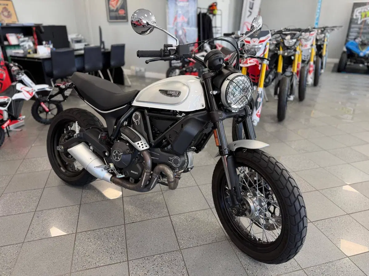 Ducati Scrambler 800 Classic (2017 - 18) (2)