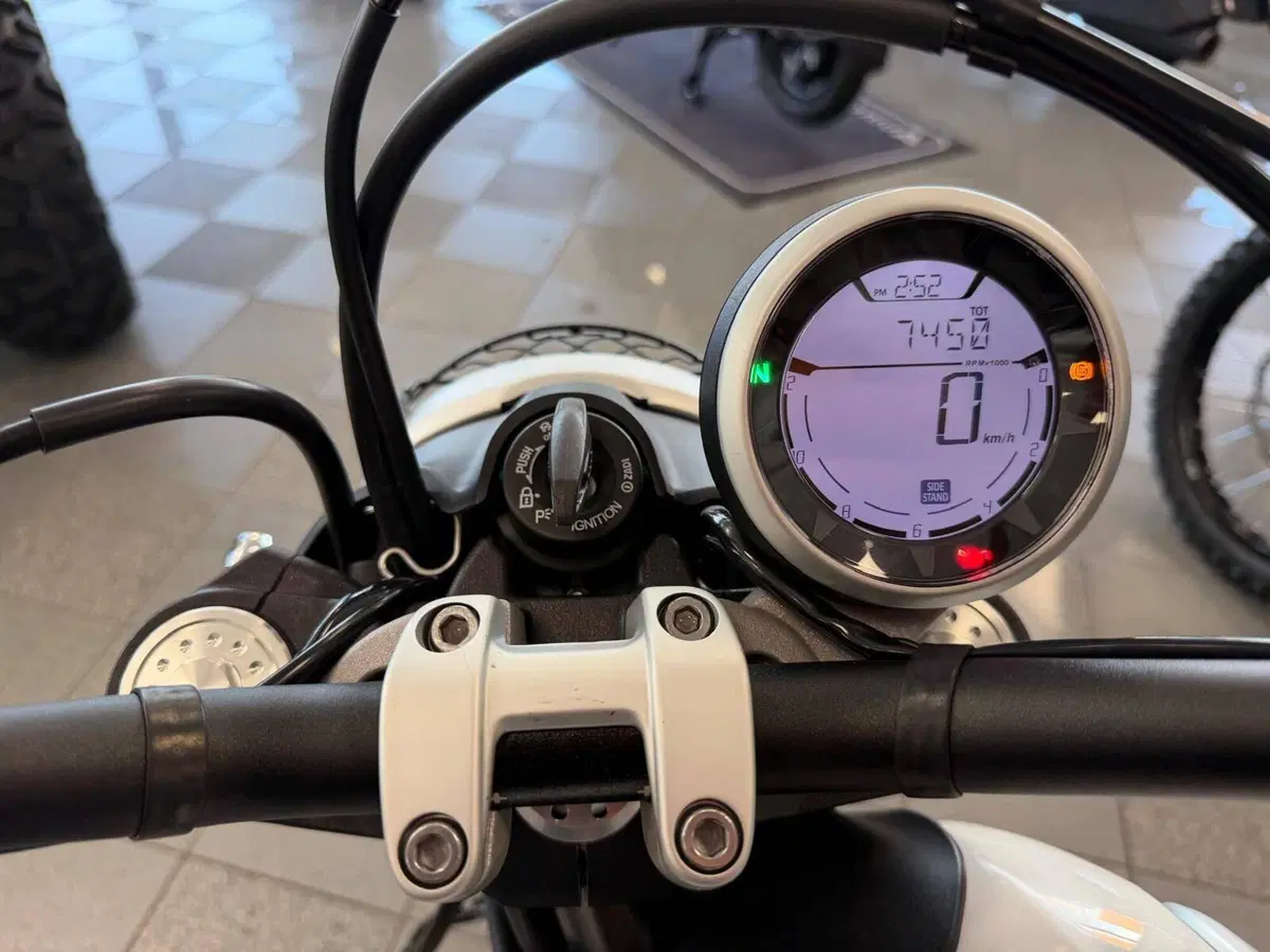 Ducati Scrambler 800 Classic (2017 - 18) (12)