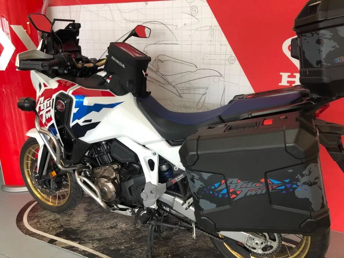 Honda Africa Twin CRF 1100L Adventure Sports Travel Edition (2024 - 26) (6)