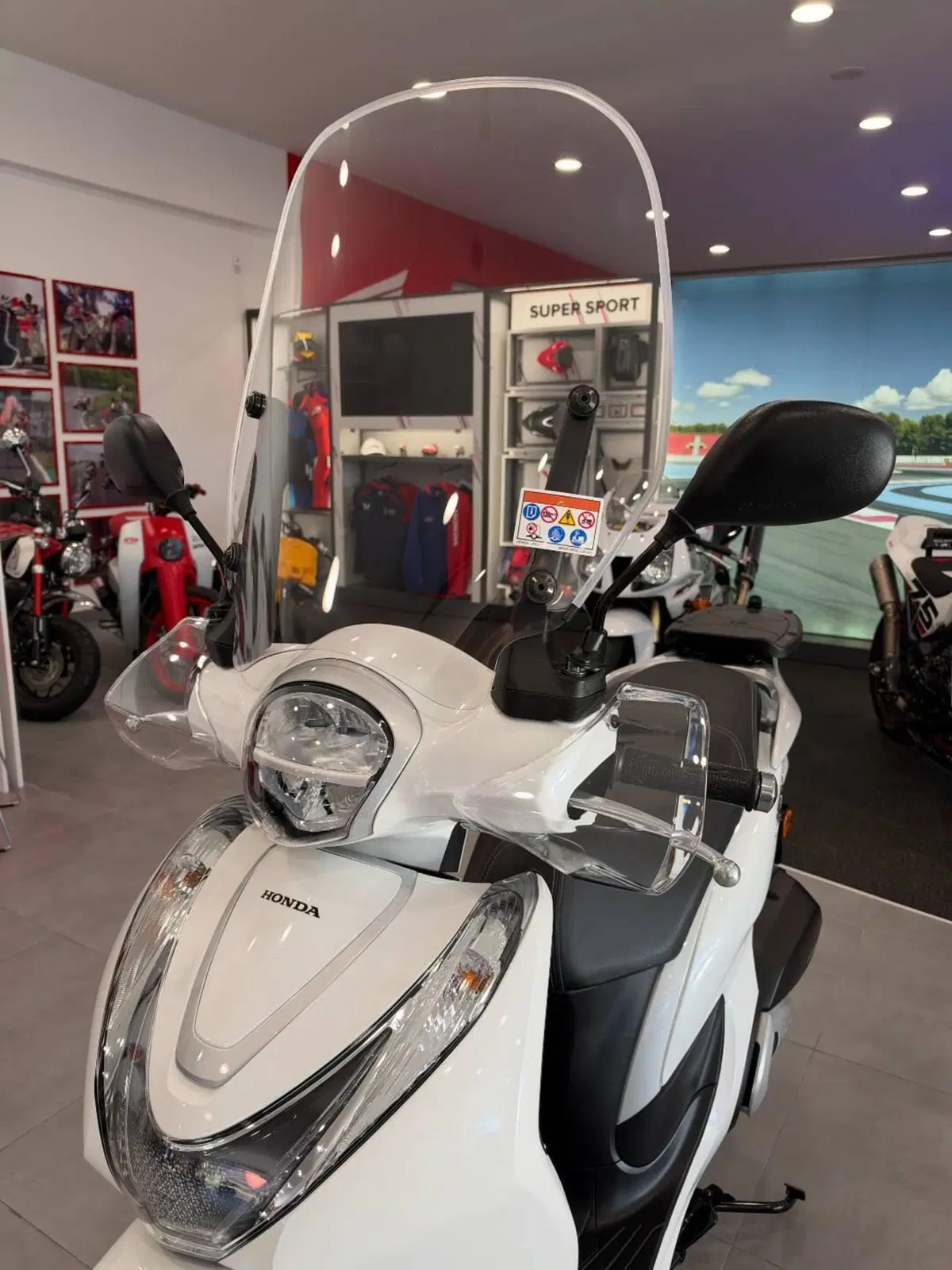 Honda SH 125 Mode (2024 - 26) (2)