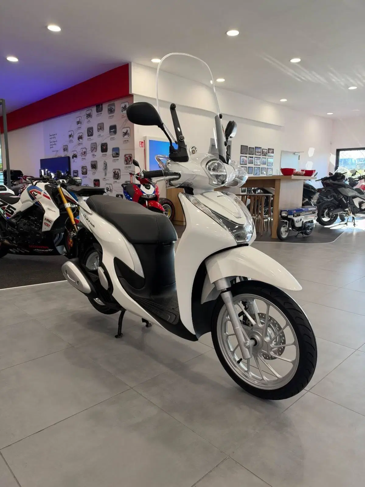 Honda SH 125 Mode (2024 - 26) (6)