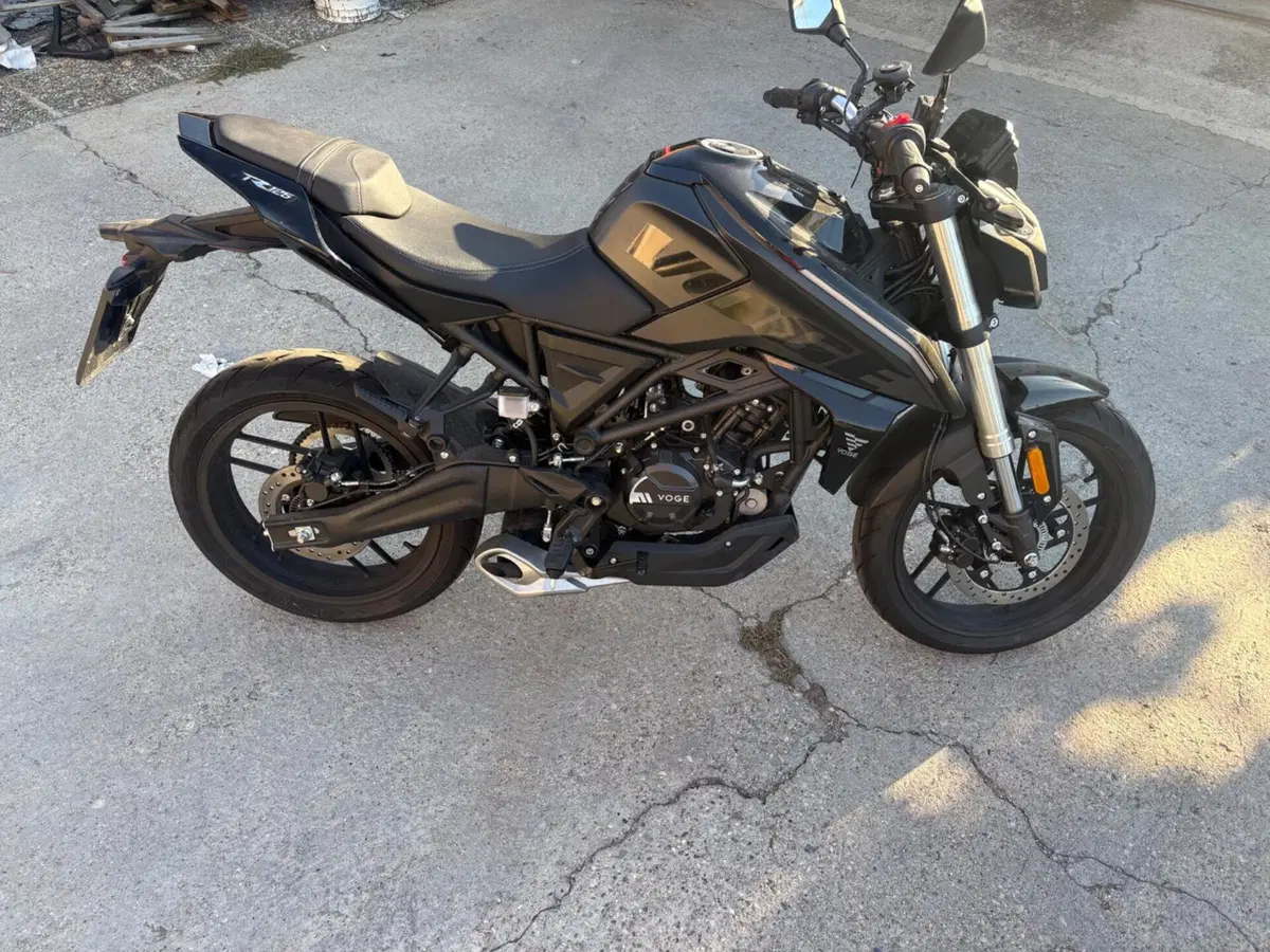 Voge Brivido 125R (2023 - 26) (2)