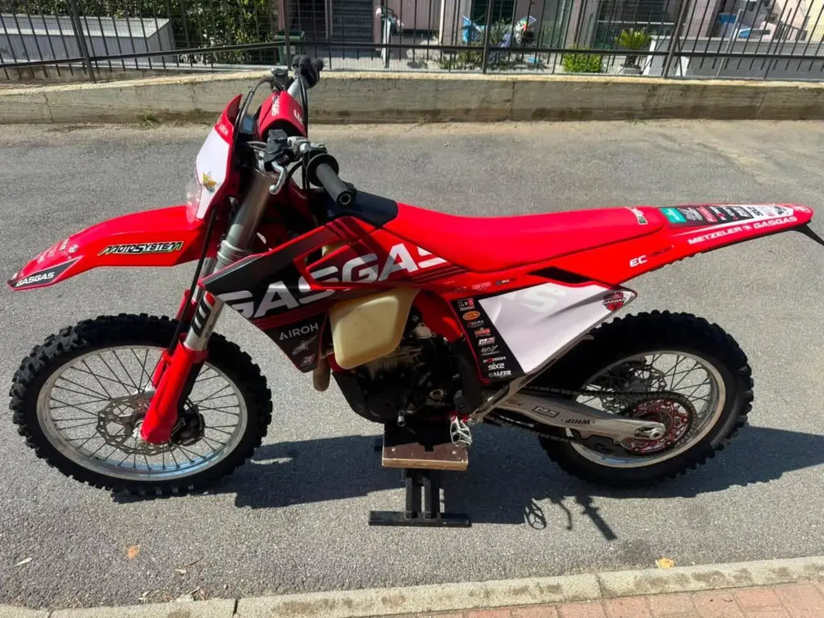 GASGAS EC 450 F (2024) (3)