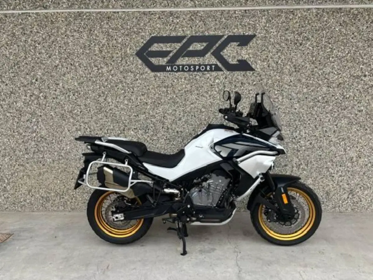 CFMOTO 800MT Explore (2023 - 26)