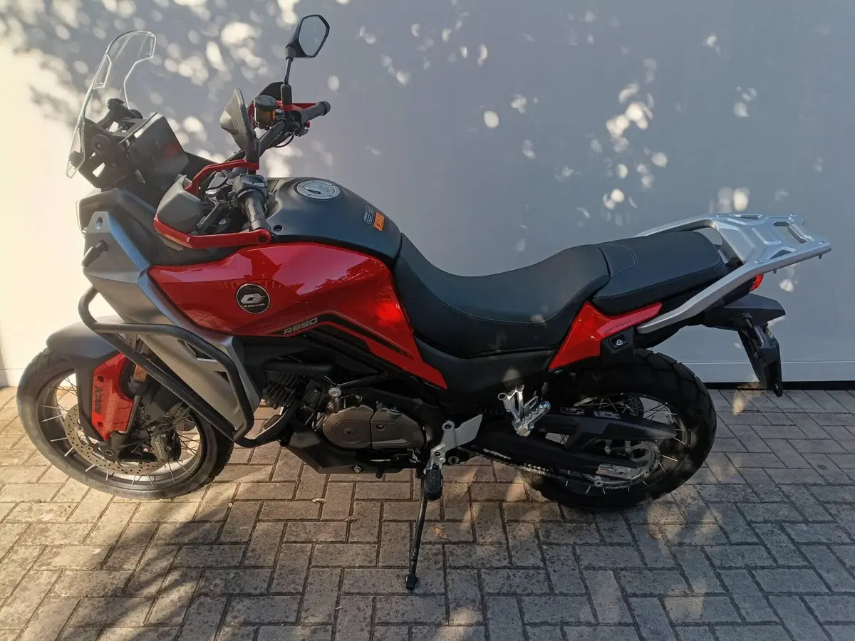 QJ Motor SVT 650 X (2025 - 26) (2)