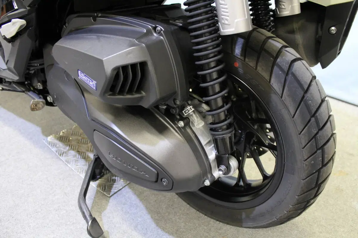 Honda ADV 350 (2022 - 24) (16)