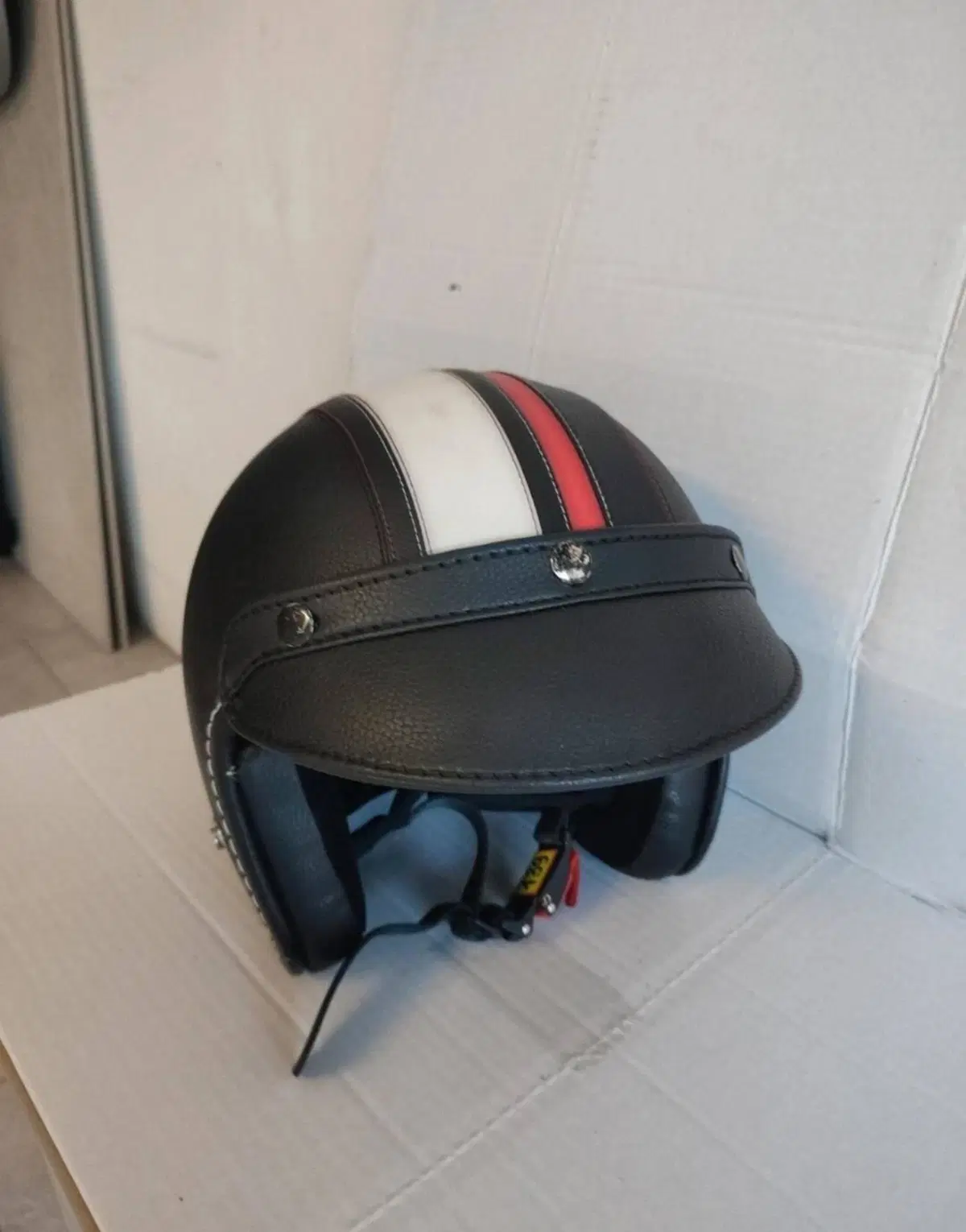 Casco in pelle Ixs (3)