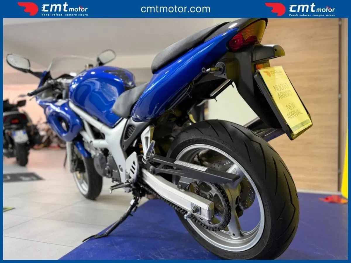 Suzuki SV 650 S (1999 - 02) (8)