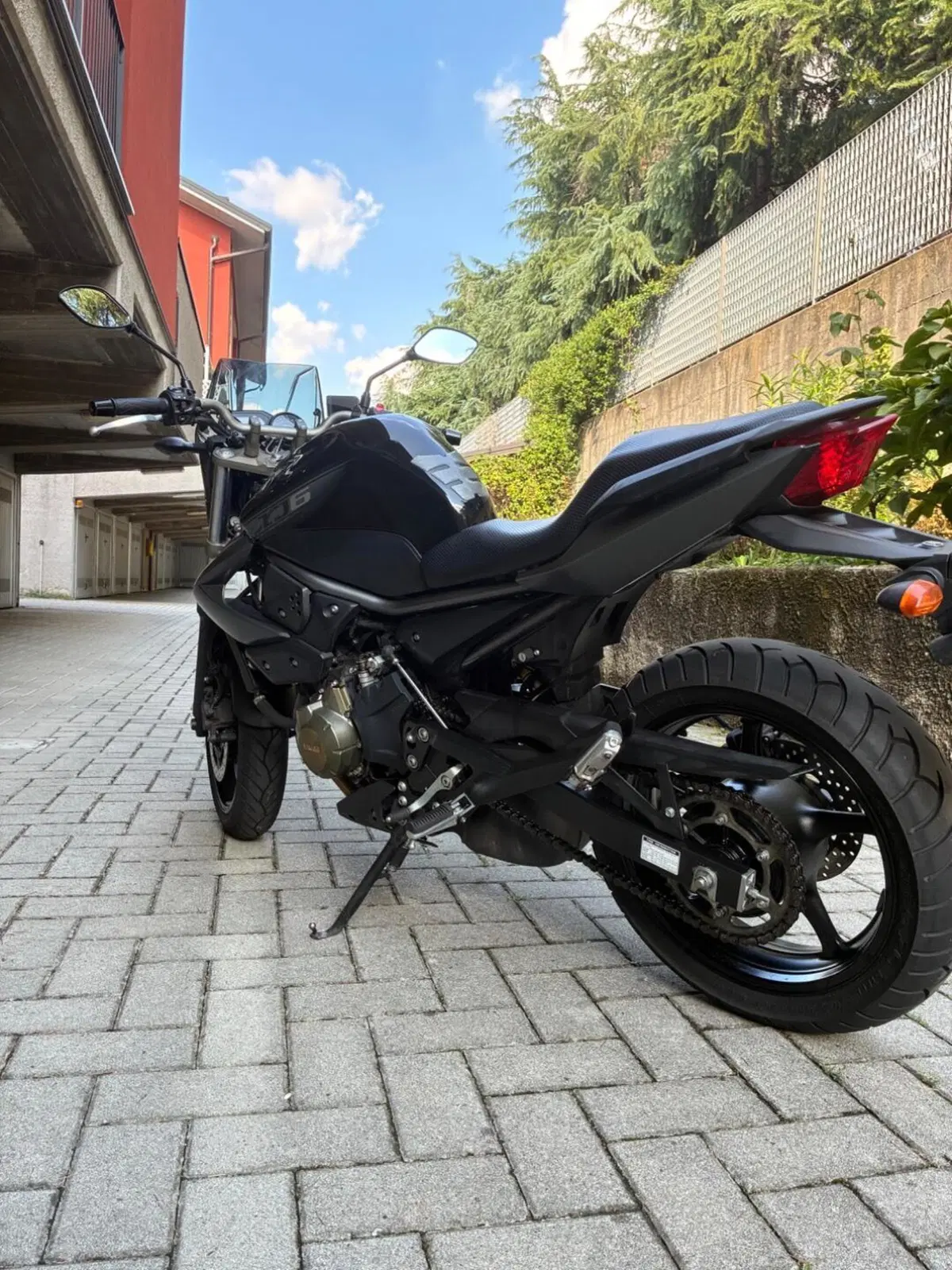 Yamaha XJ6 (2008 - 15) (3)