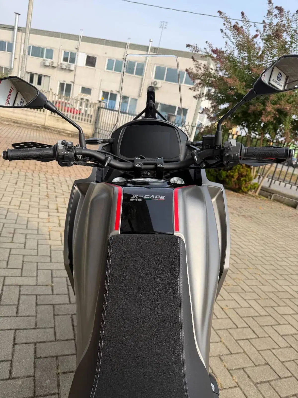 Moto Morini X-Cape 650 (2021 - 26) (11)