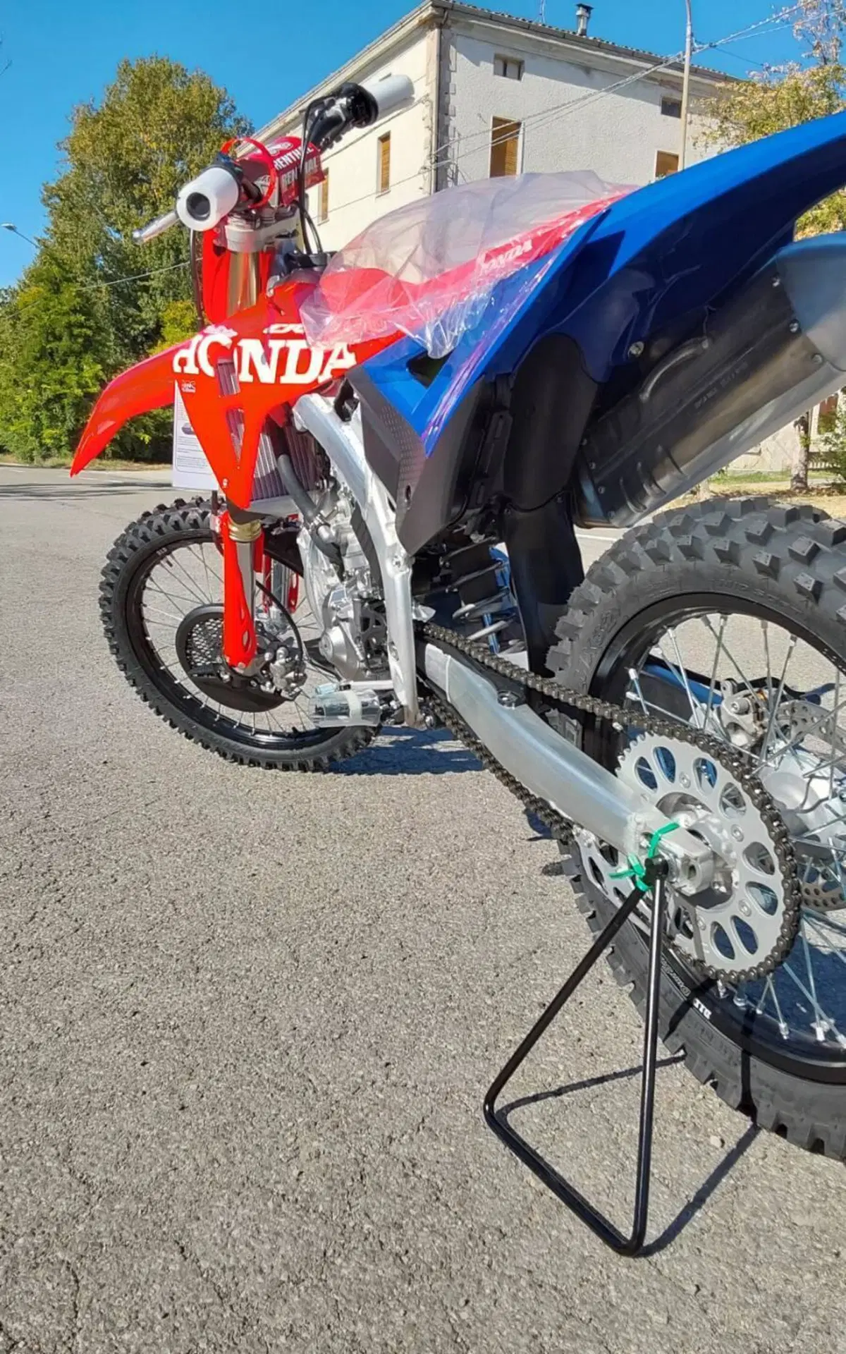 Honda CRF 250R (2027) (3)