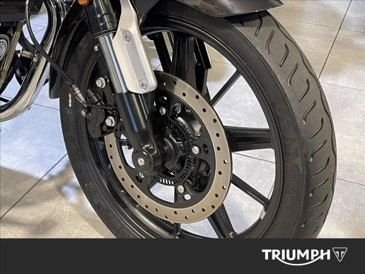 Royal Enfield Super Meteor 650 (2023 - 26) (4)