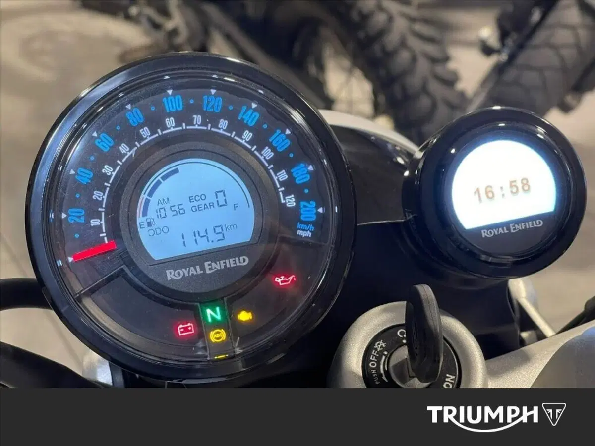 Royal Enfield Super Meteor 650 (2023 - 26) (3)