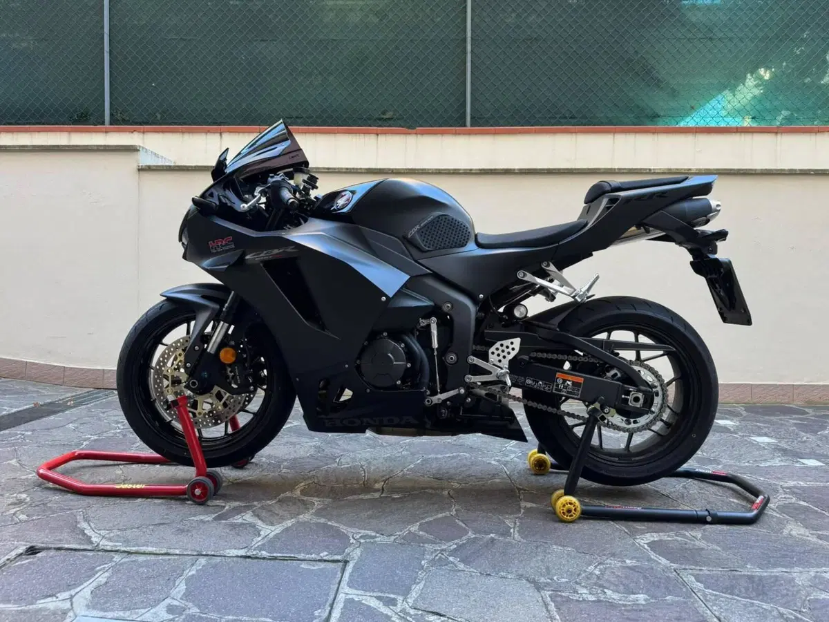 Honda CBR 600 RR (2024 - 26)