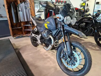 Moto Guzzi V85 TT (2024 - 26) nuova