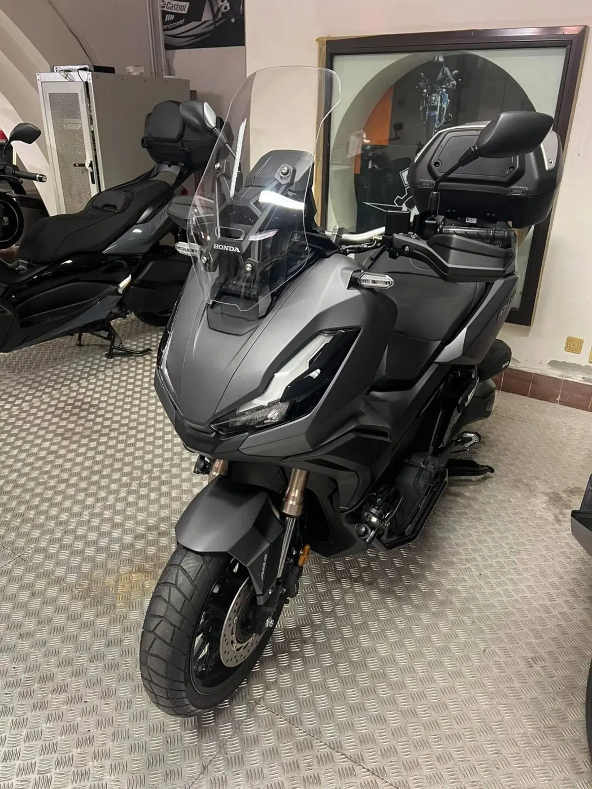 Honda ADV 350 (2022 - 24) (4)