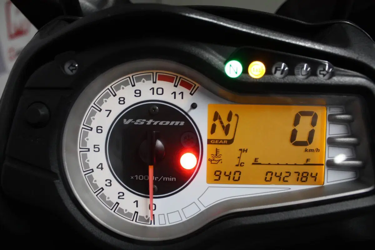 Suzuki V-Strom 650 ABS (2011 - 17) (2)