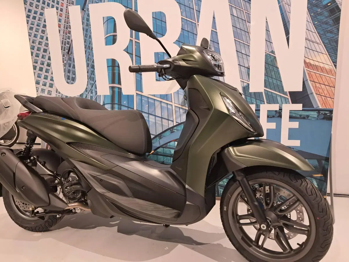 Piaggio Beverly 310 S (2025 - 26) (2)
