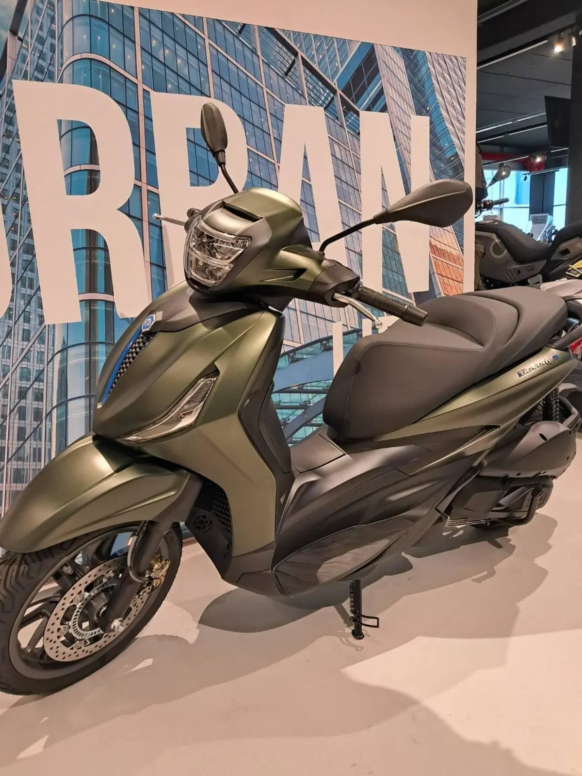 Piaggio Beverly 310 S (2025 - 26) (9)