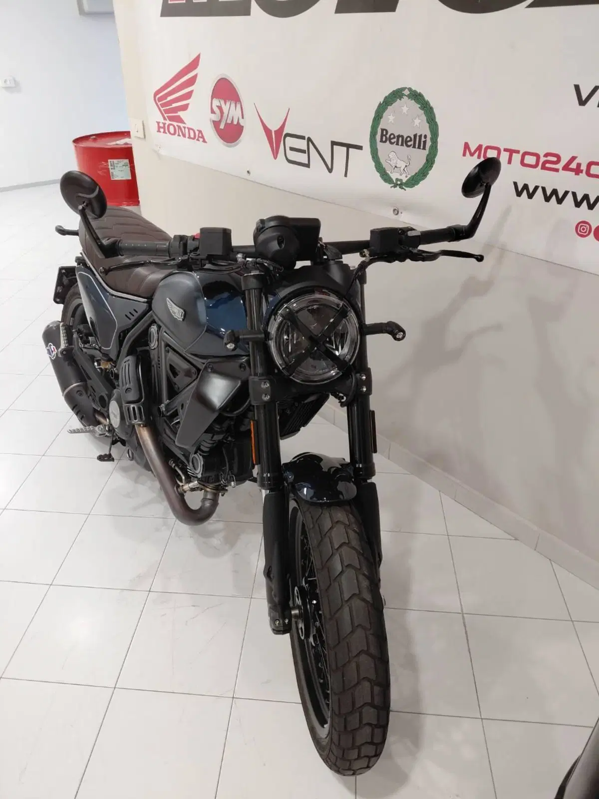 Ducati Scrambler 800 Nightshift (2023 - 24) (2)