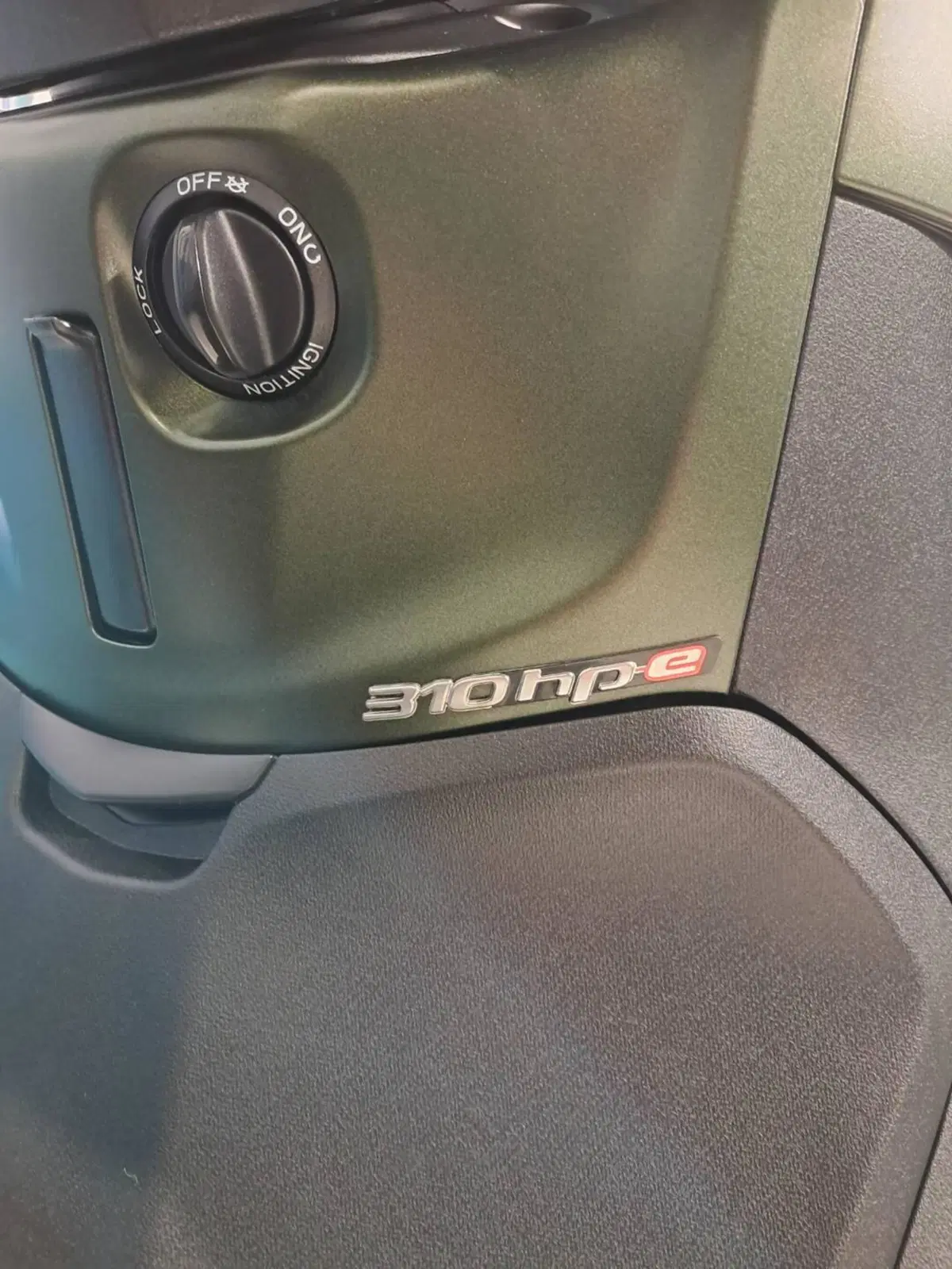 Piaggio Beverly 400 S (2025 - 26) (2)