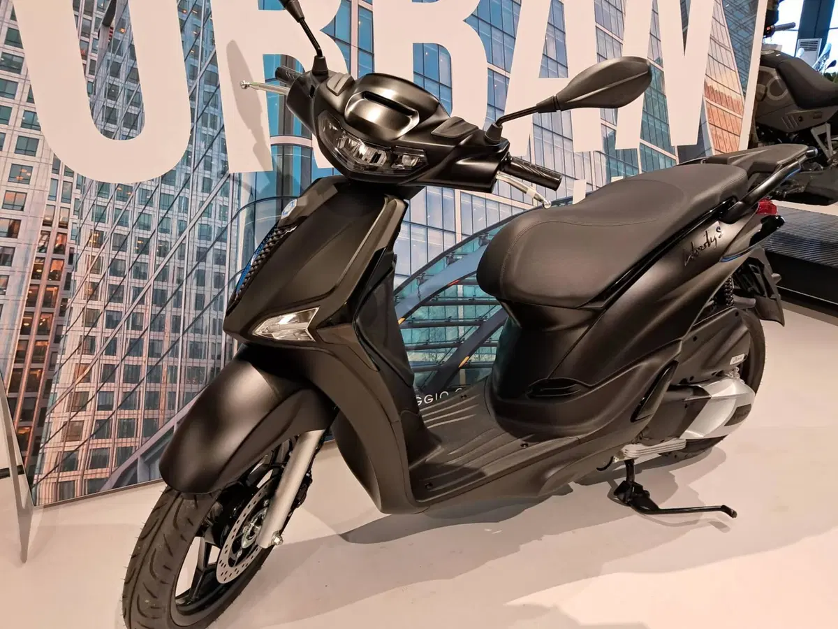 Piaggio Liberty 125 S (2025 - 26) (10)