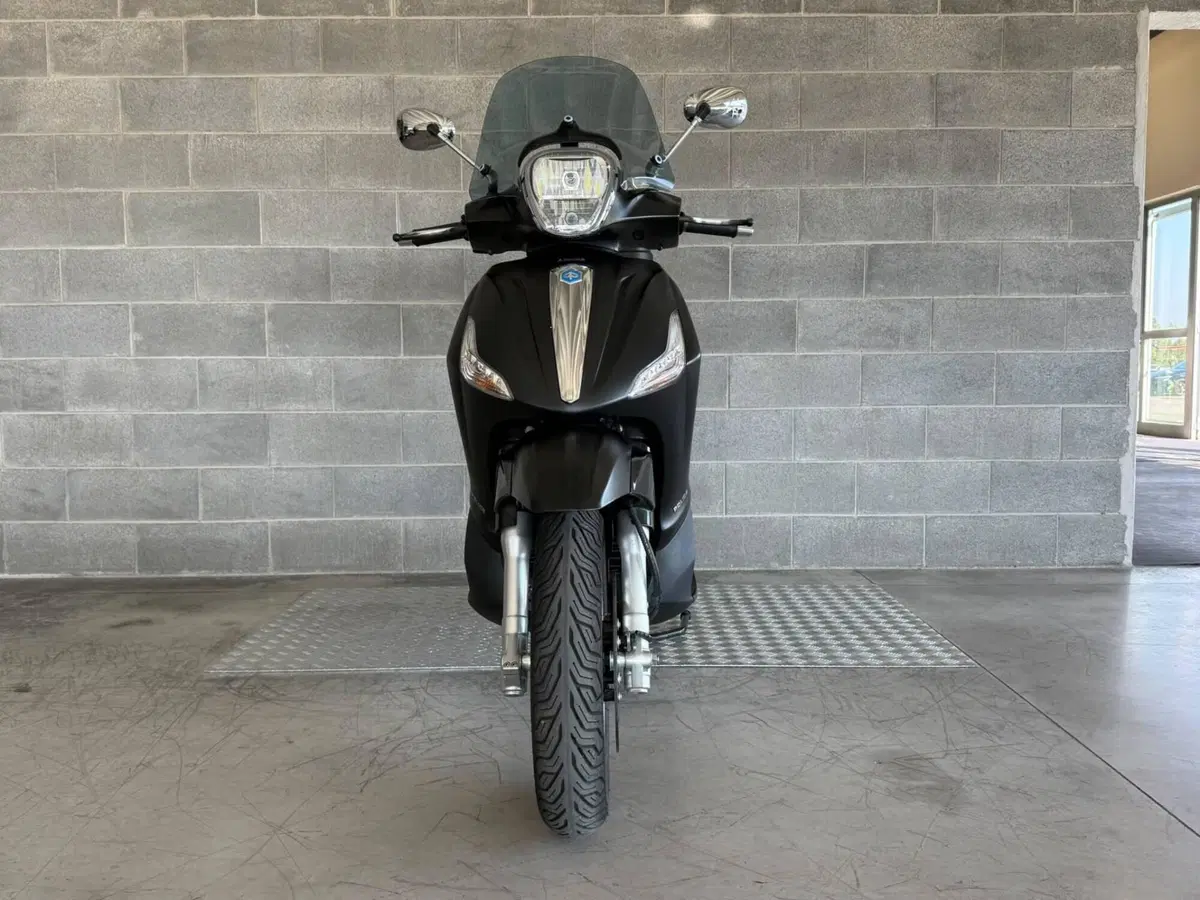Piaggio Beverly 350 ABS (2016 - 20) (3)