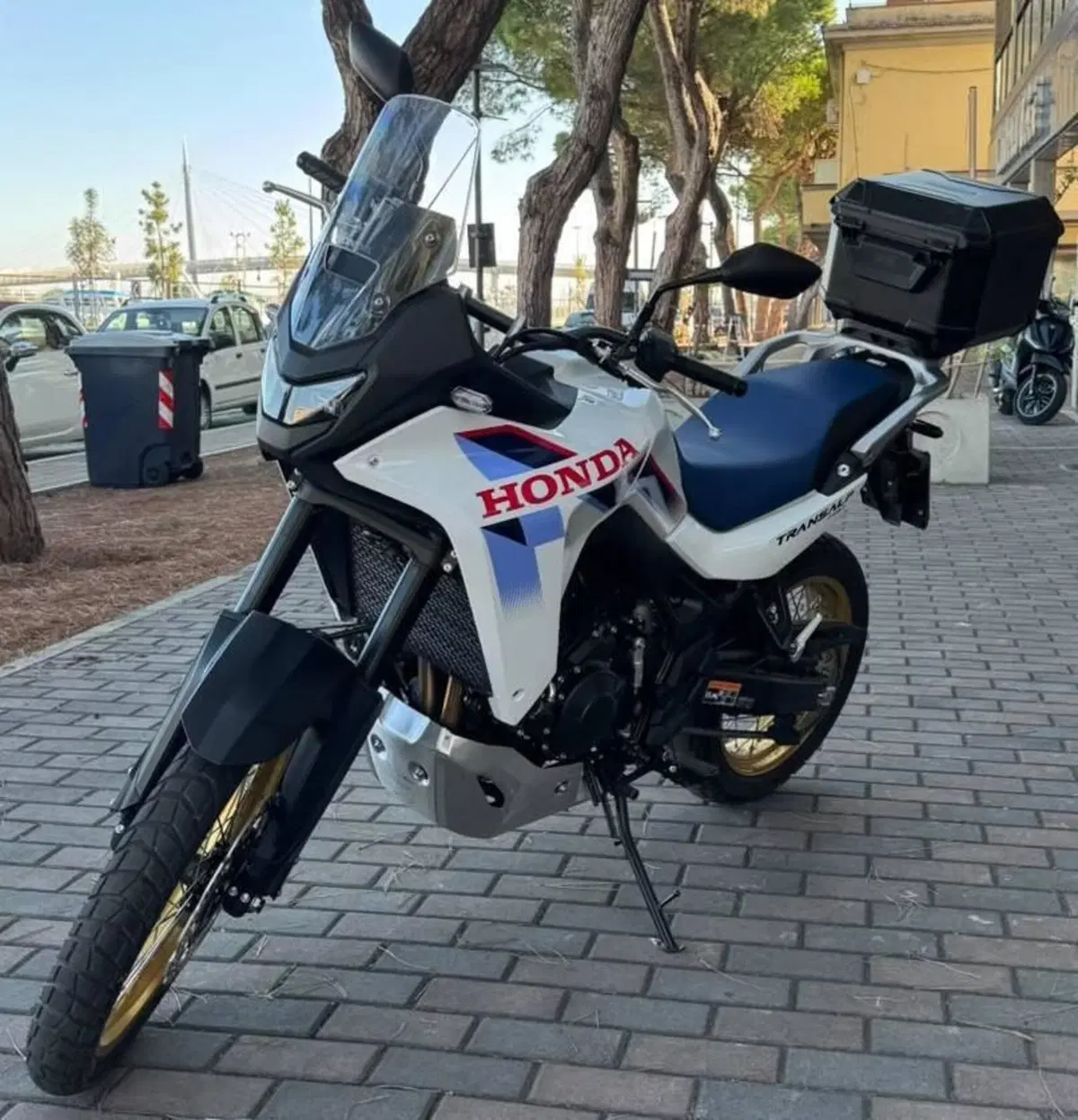 Honda Transalp XL750 (2026) (2)