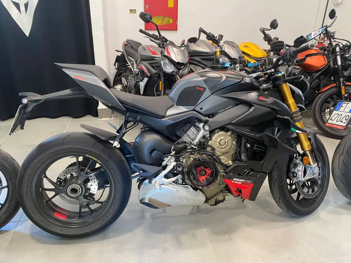 Ducati Streetfighter V4 S (2023 - 24)